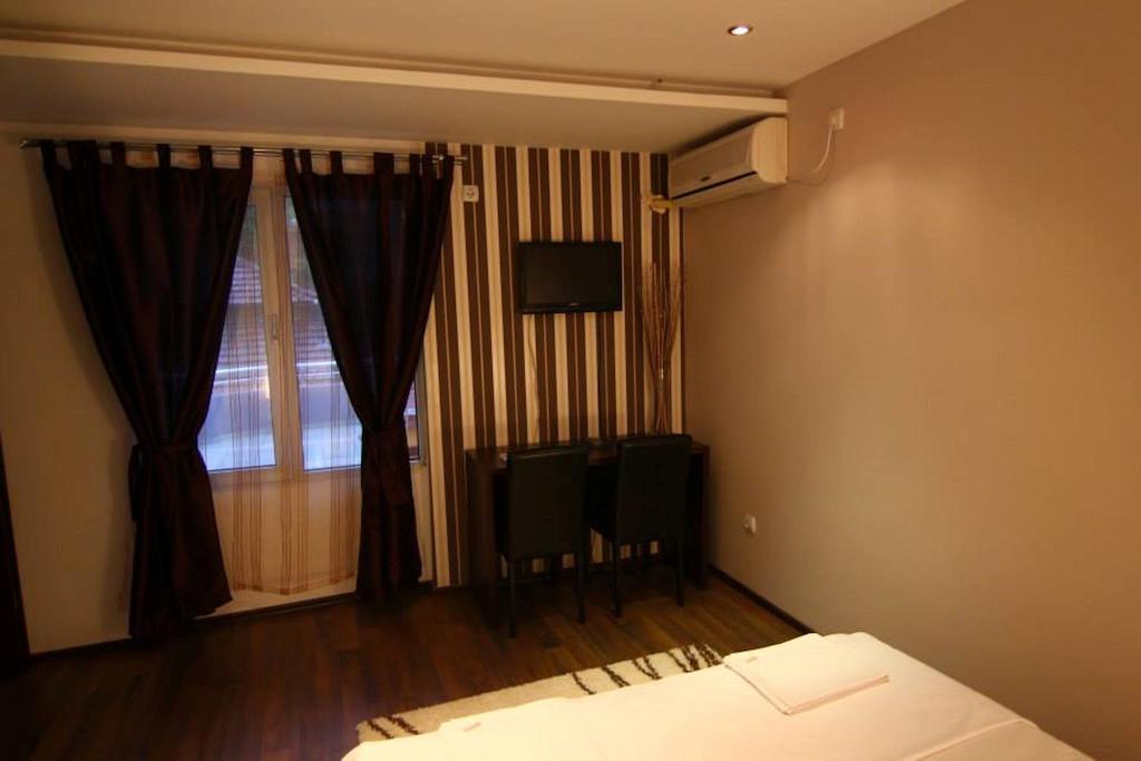 Lira Inn Ni Chambre photo