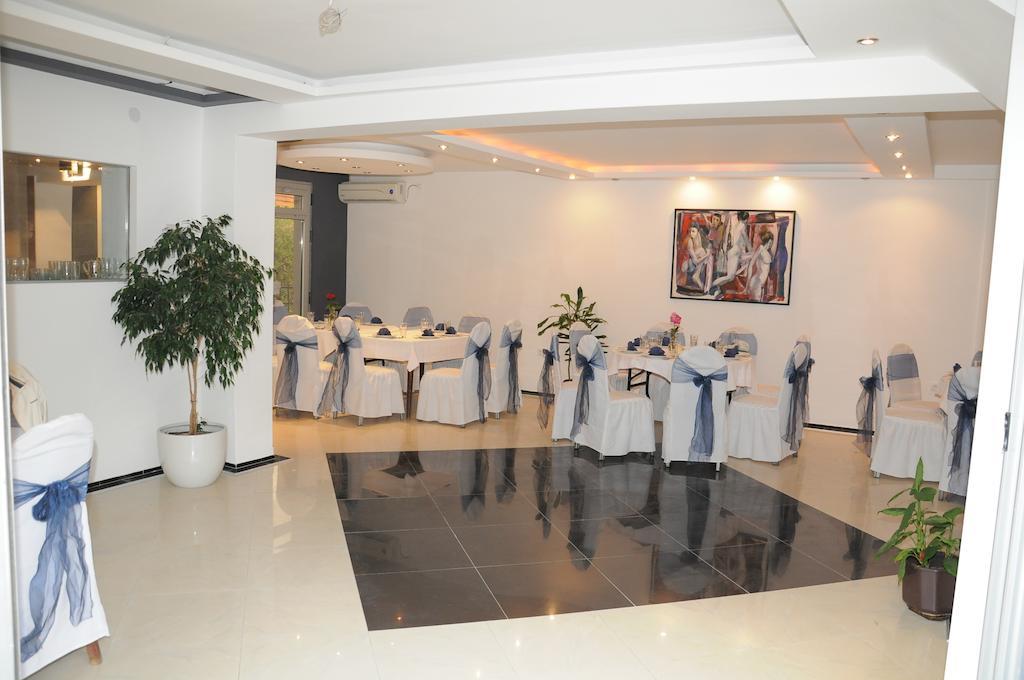 Lira Inn Ni Extérieur photo