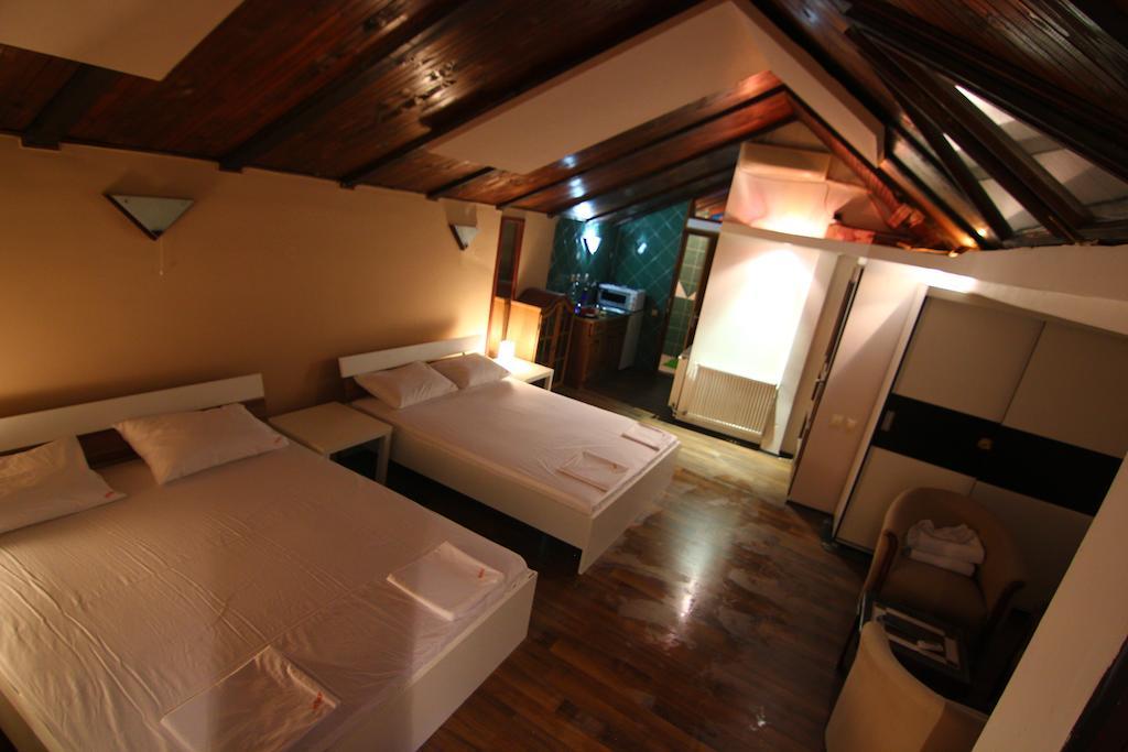 Lira Inn Ni Chambre photo