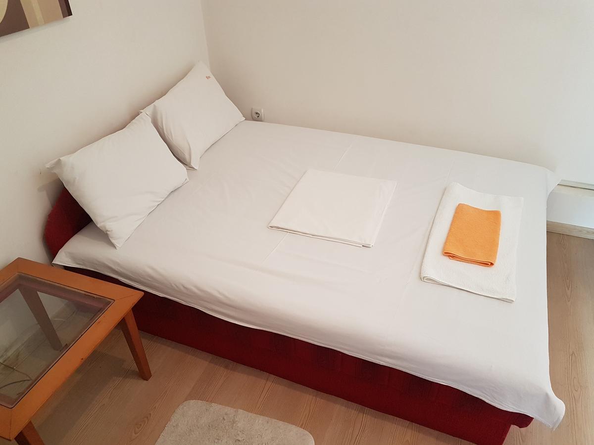 Lira Inn Ni Extérieur photo