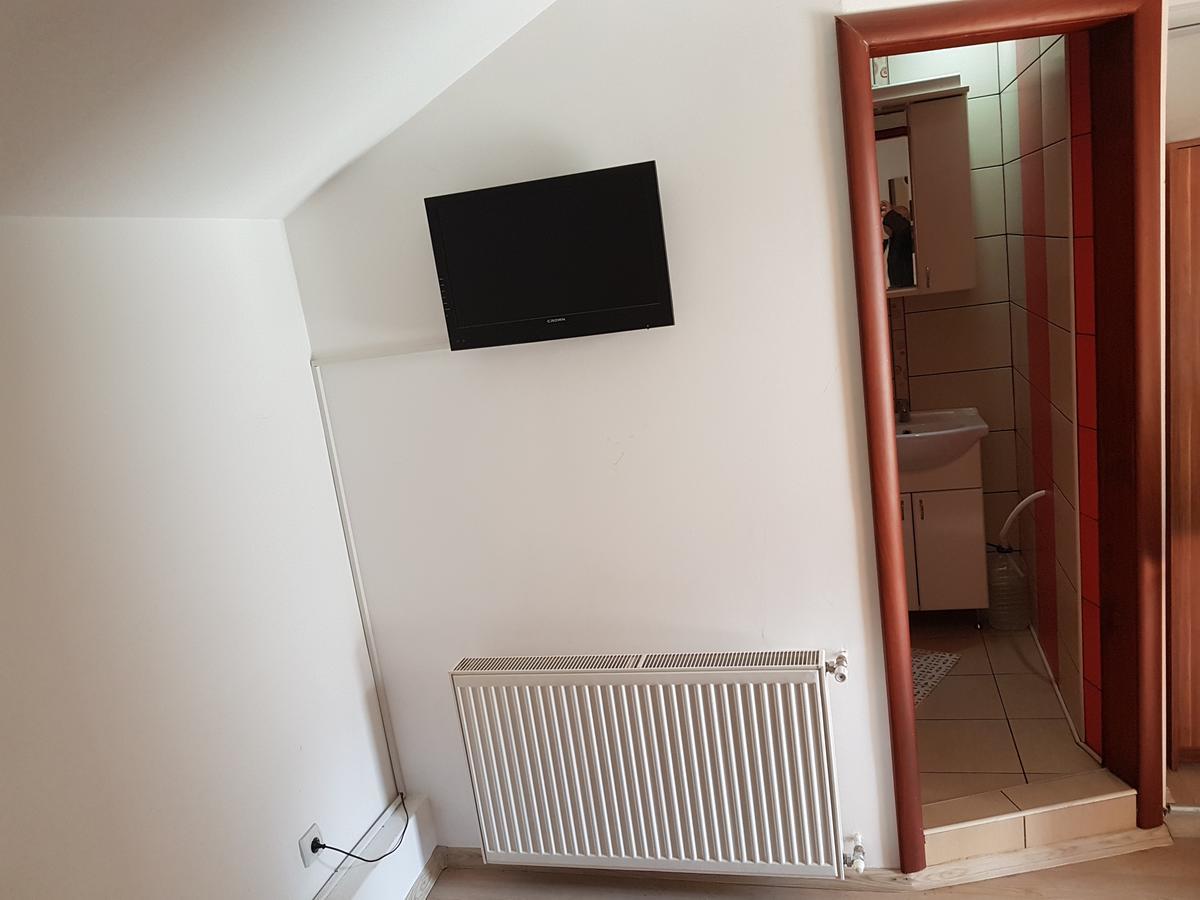 Lira Inn Ni Extérieur photo