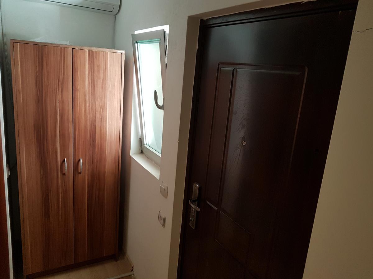 Lira Inn Ni Extérieur photo